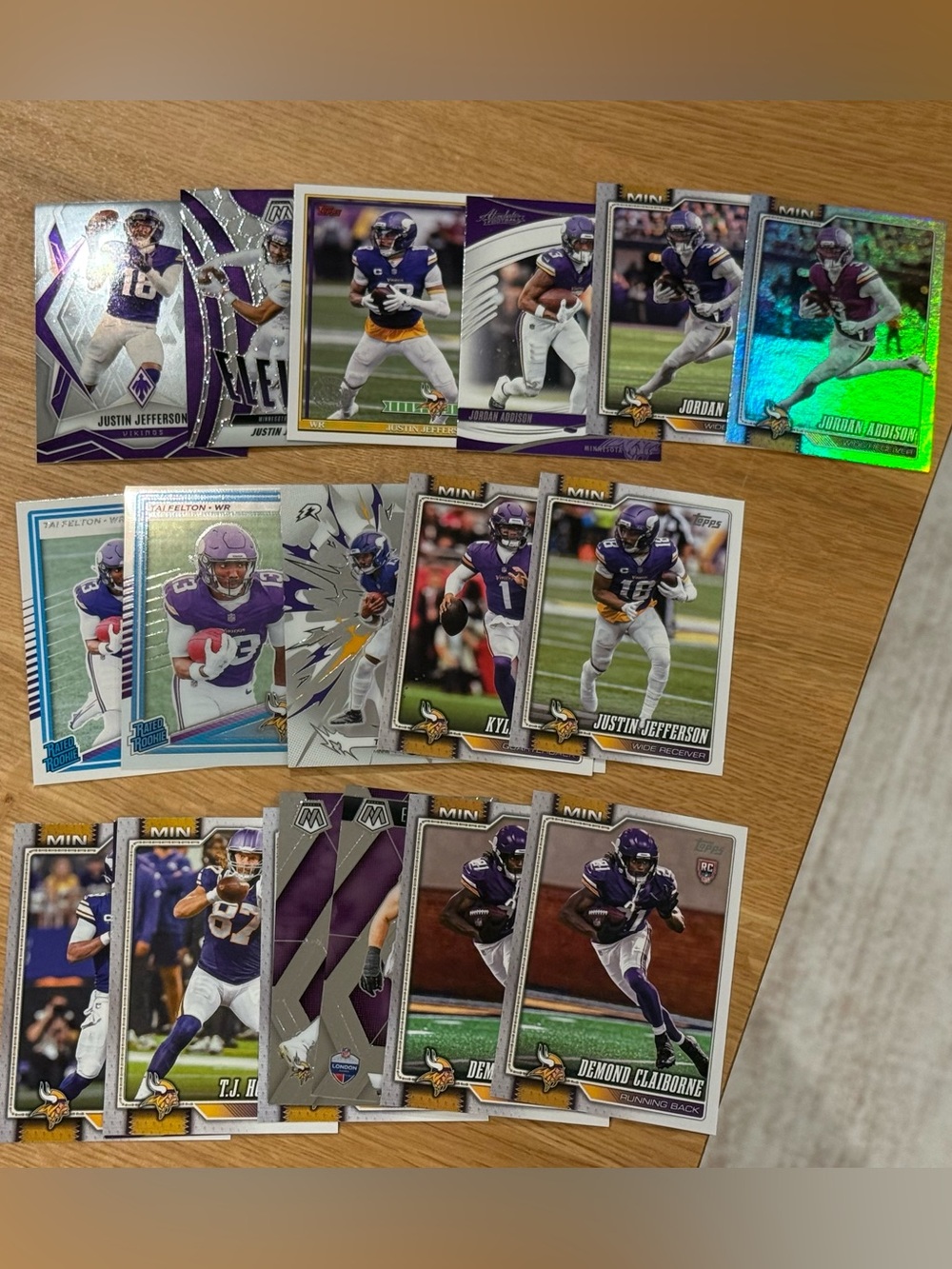 Minnesota Vikings Football Card Lot - Justin Jefferson, Jordan Addison, Murray